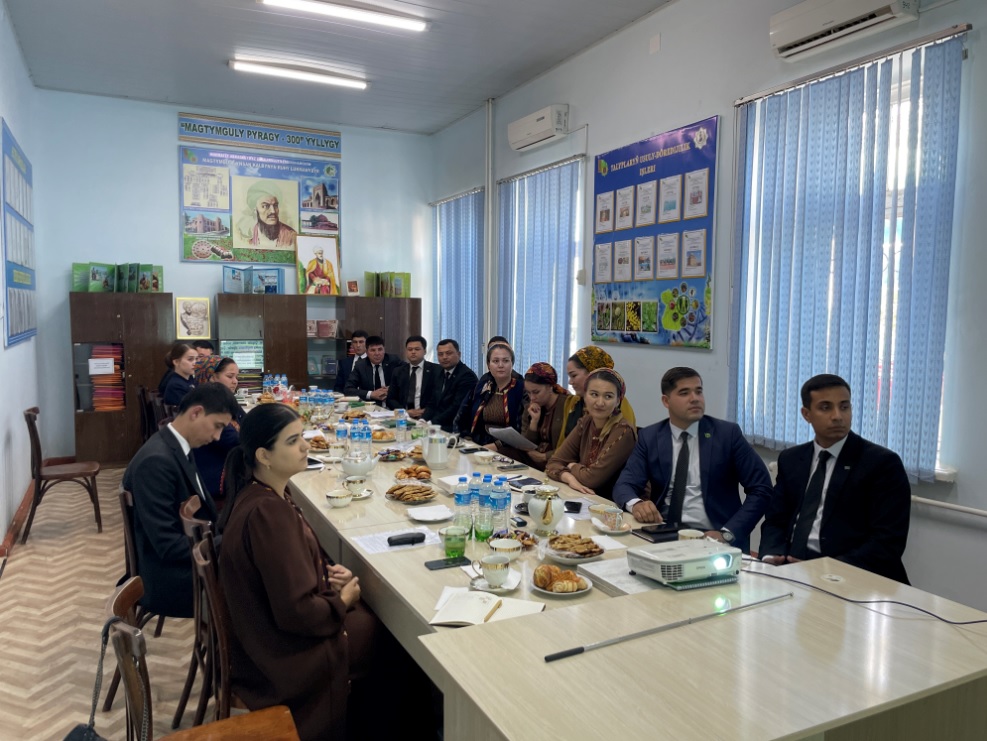 Okuw-usuly seminar geçirildi