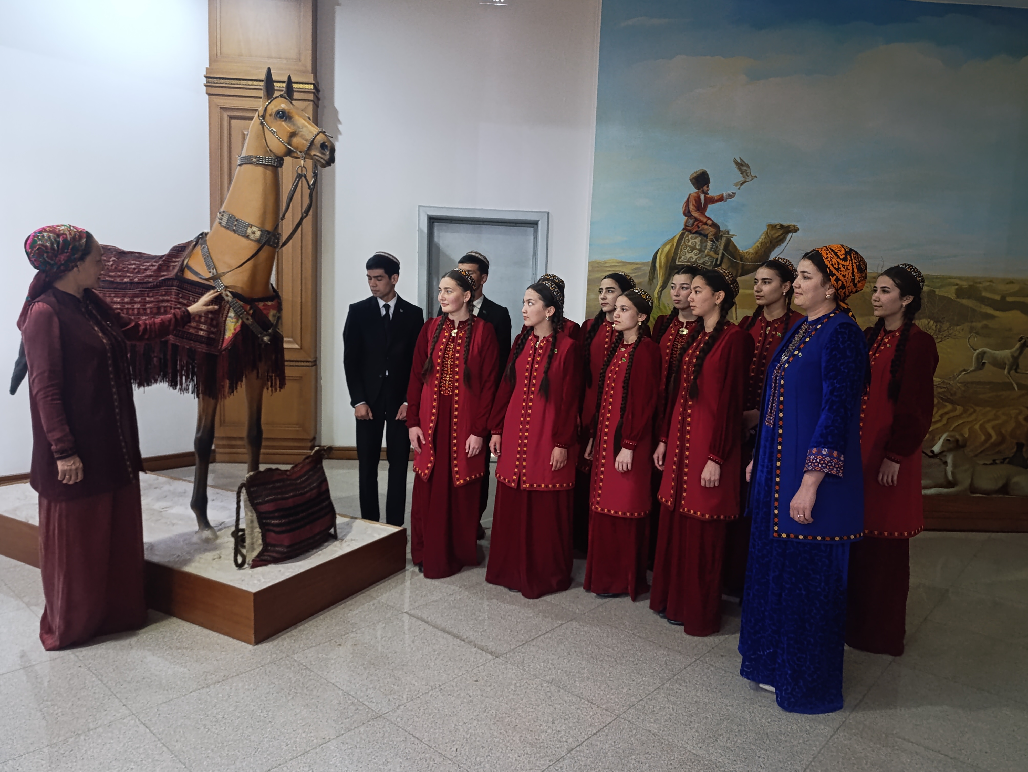 Mary welaýatynyň taryhy we ülkäni öwreniş muzeýine gezelenç guraldy 