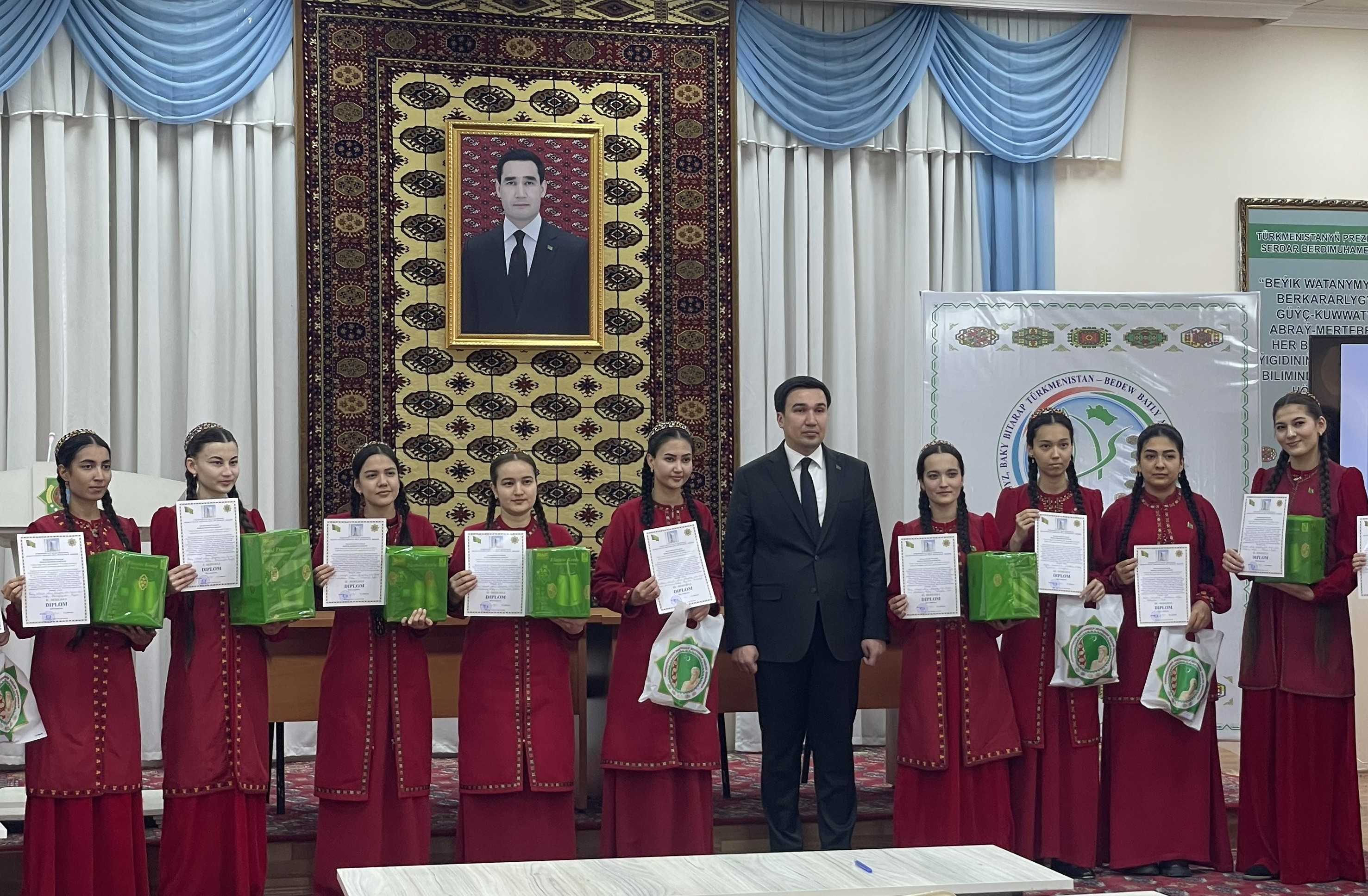 Sanly ykdysadyýet boýunça olimpiýadanyň jemleri jemlenildi